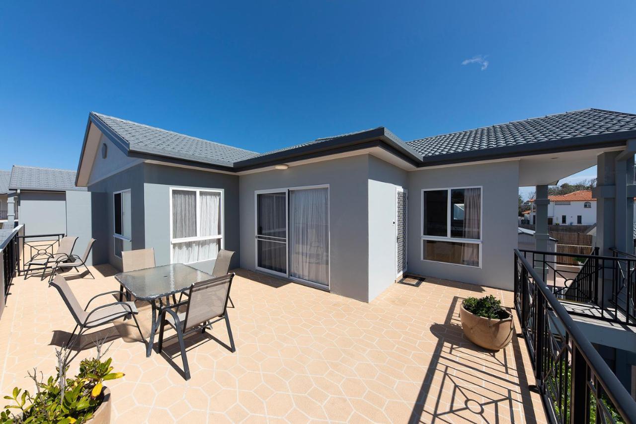 Meridian Beachside Apartments オールド・バー エクステリア 写真