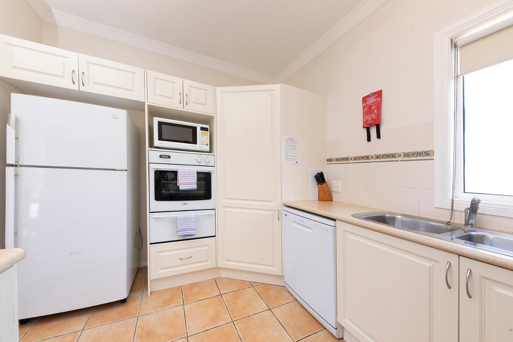 Meridian Beachside Apartments オールド・バー エクステリア 写真
