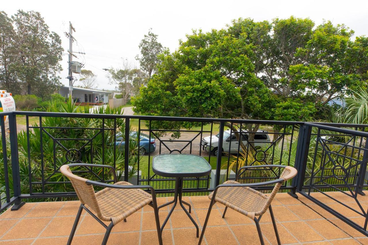 Meridian Beachside Apartments オールド・バー エクステリア 写真