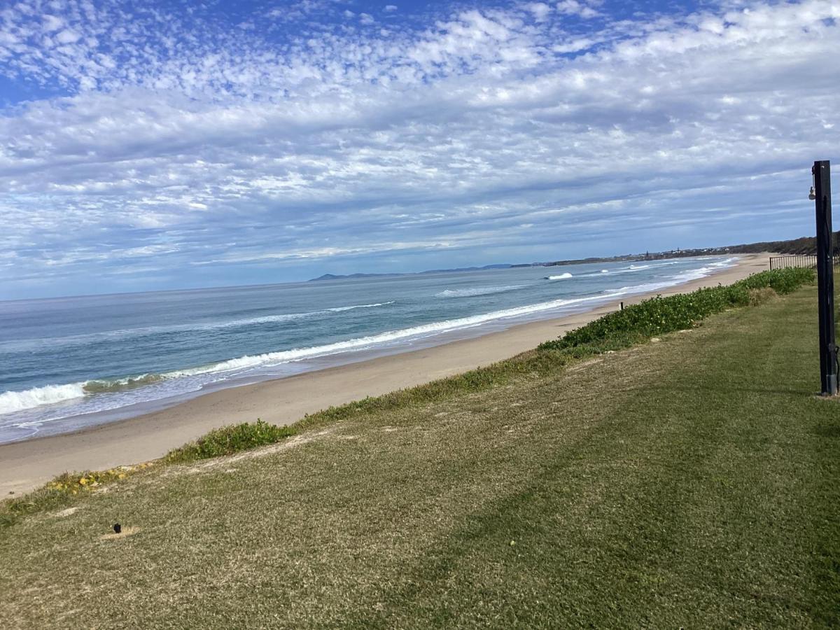 Meridian Beachside Apartments オールド・バー エクステリア 写真