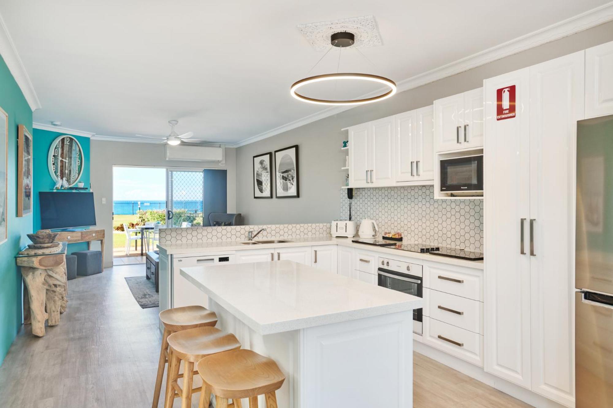 Meridian Beachside Apartments オールド・バー エクステリア 写真