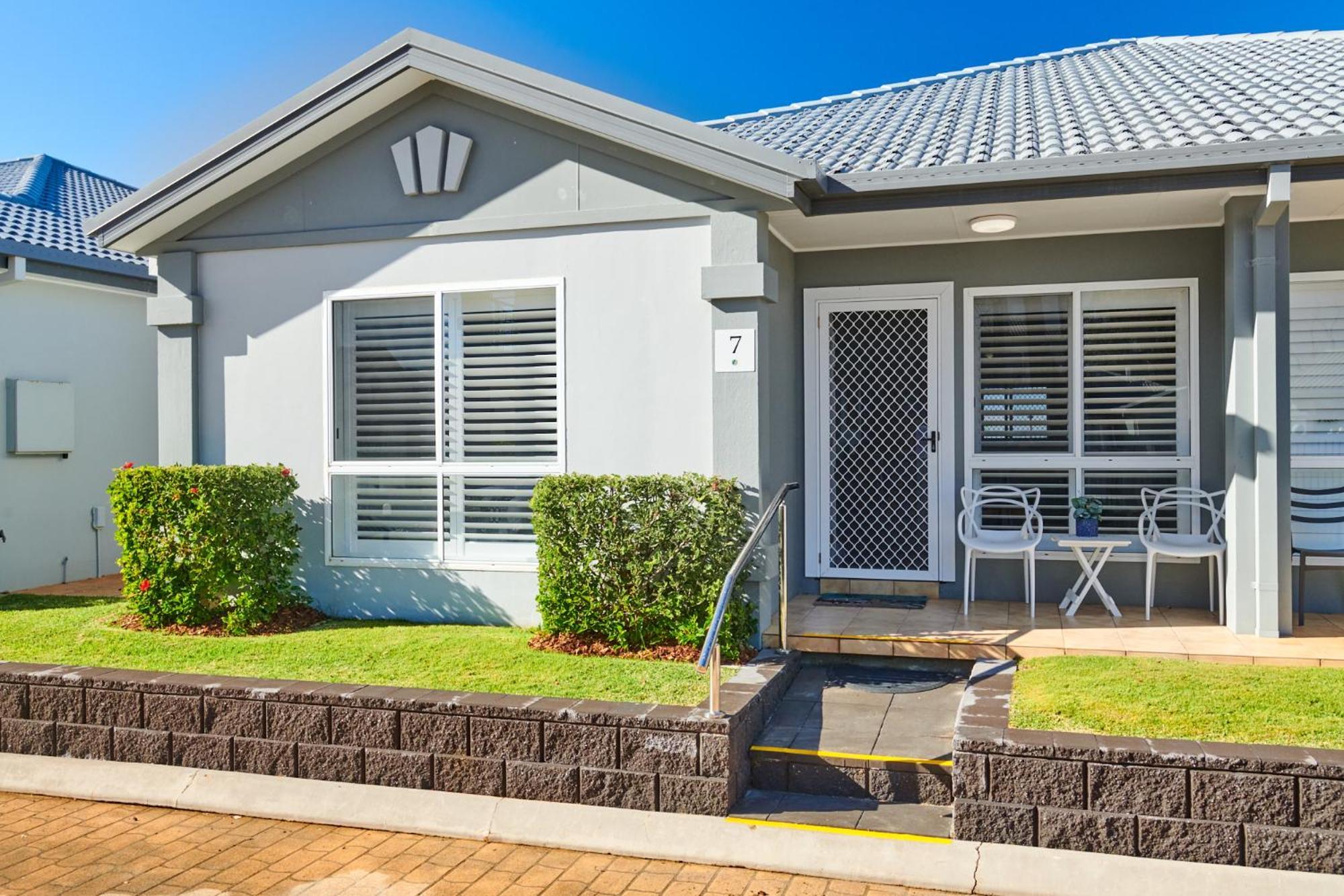 Meridian Beachside Apartments オールド・バー エクステリア 写真